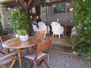 Terrace/patio - Loft Atypique (Villeneuve-de-Riviere)