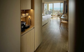 Coffre-fort, bureau, lit de bébé (gratuit), accÚs au Wi-Fi (inclus)