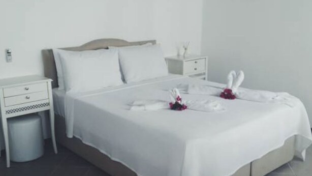 Chambre triple Standard, non-fumeur | Accès au Wi-Fi (inclus), literie fournie