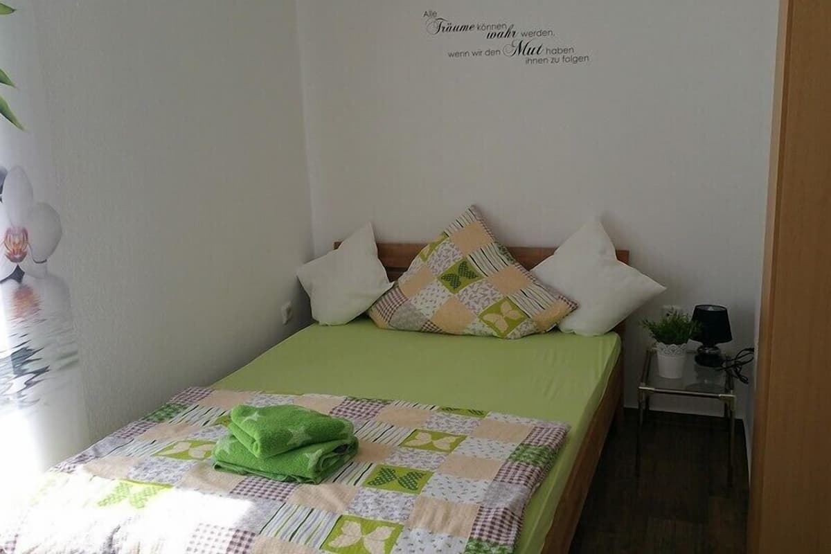 Single Room | Desk, cots/infant beds, free WiFi, bed sheets