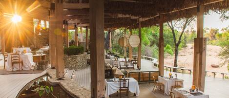 Lunch and dinner served