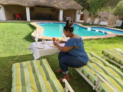 Victoria Oaks Guest House