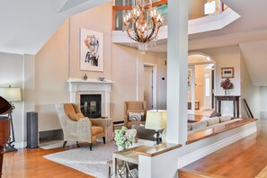 المنشأة من الداخل