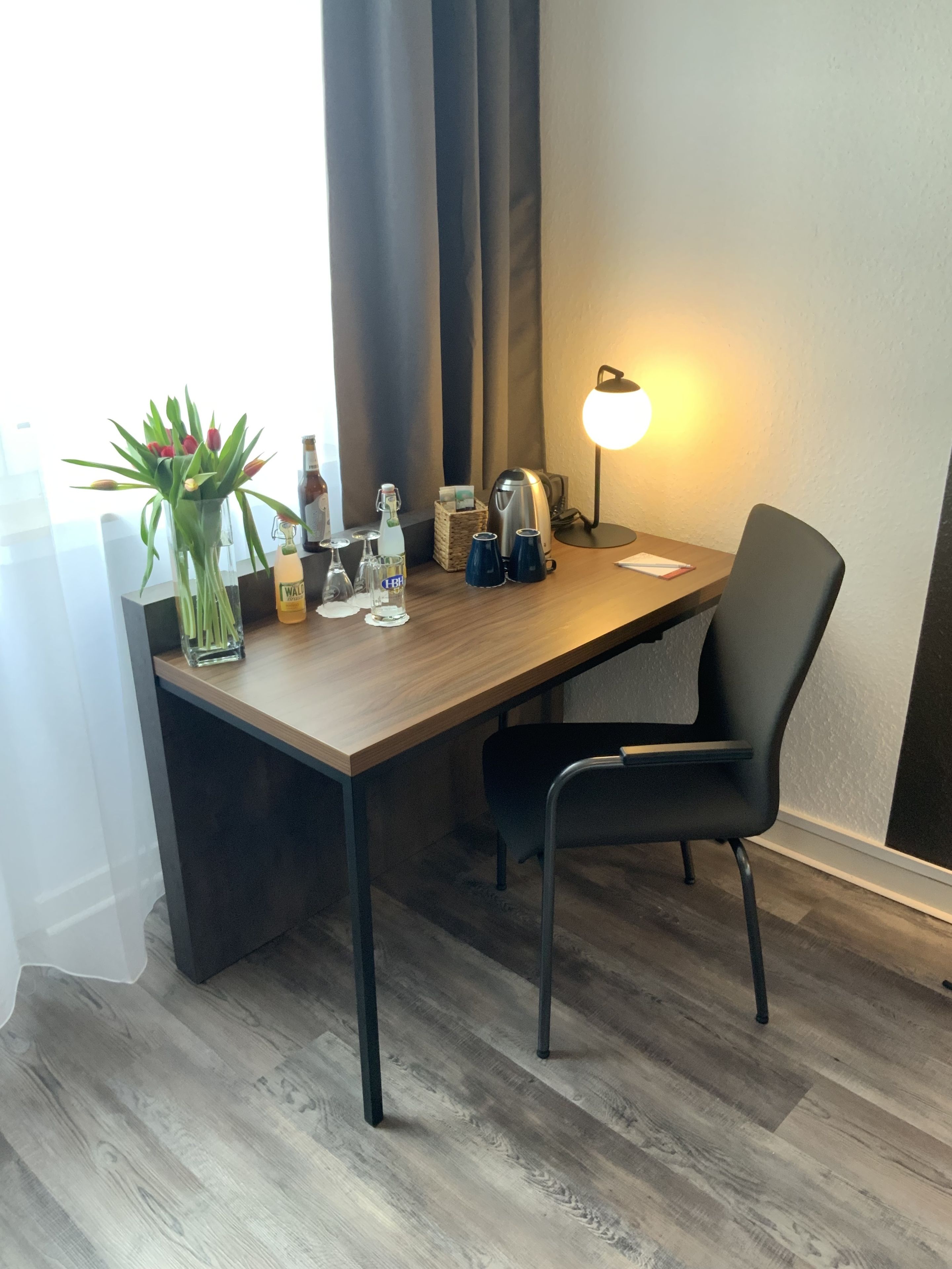 hypo-allergenic bedding, minibar, in-room safe, desk