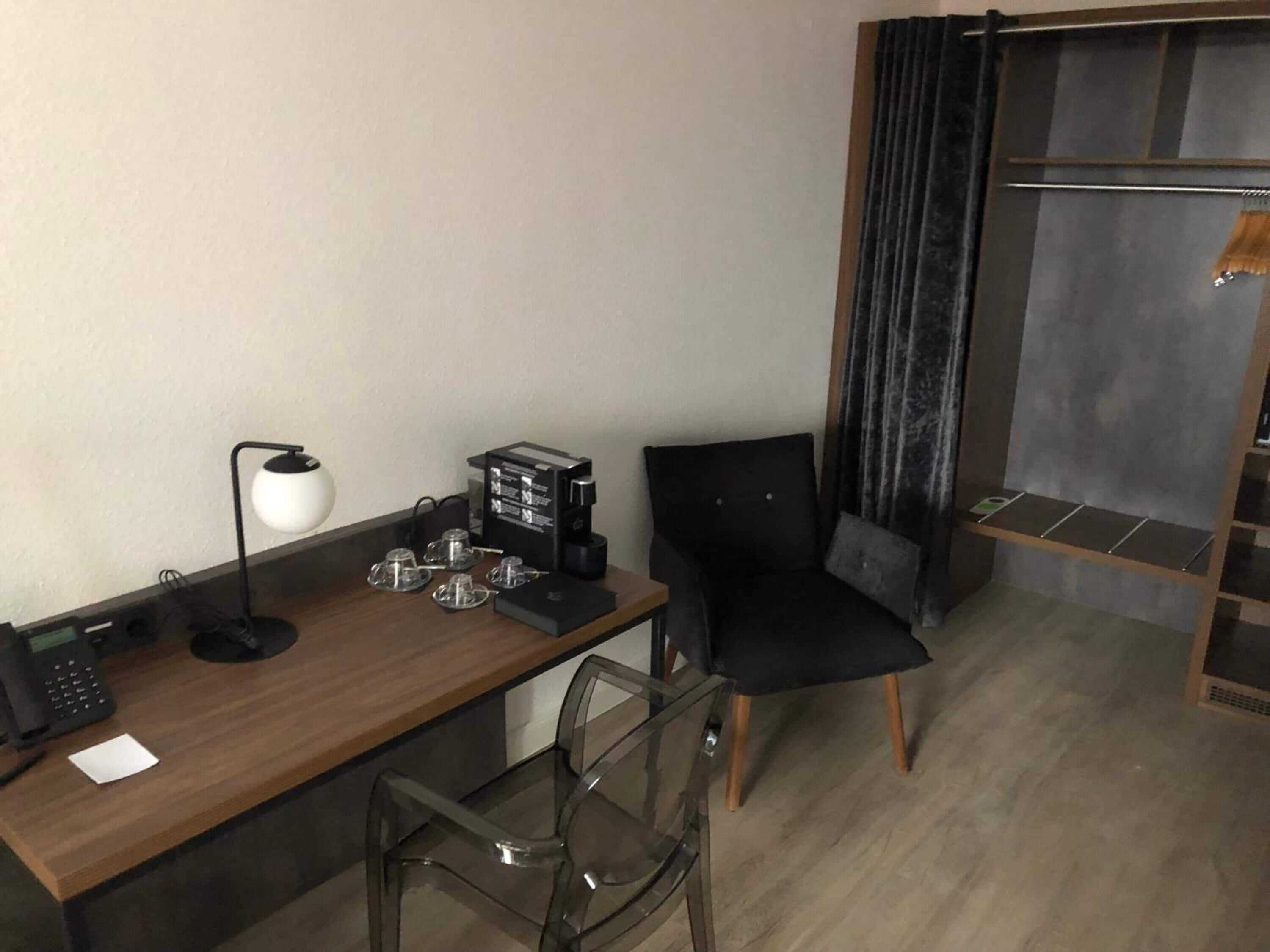 comfort double room | hypo-allergenic bedding, minibar, in-room safe, desk