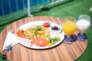 Breakfast meal - Skyhill Boutique Hotel (Orikum)