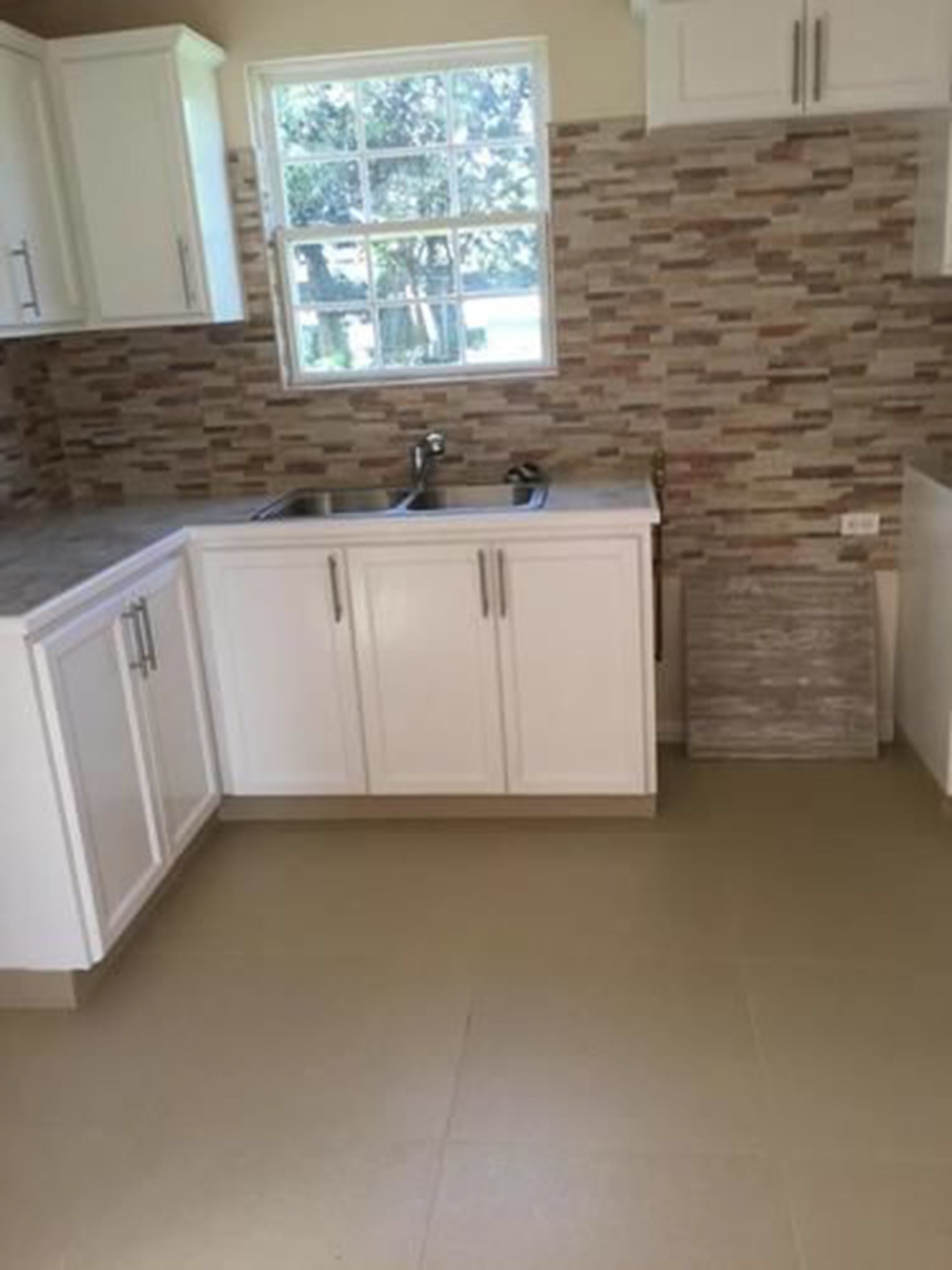 Deluxe Villa, 1 Double Bed, Non Smoking, Pool View | Private kitchenette | Fridge, microwave, oven, stovetop
