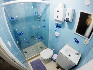 Shower - DS Hostel (Rio de Janeiro)