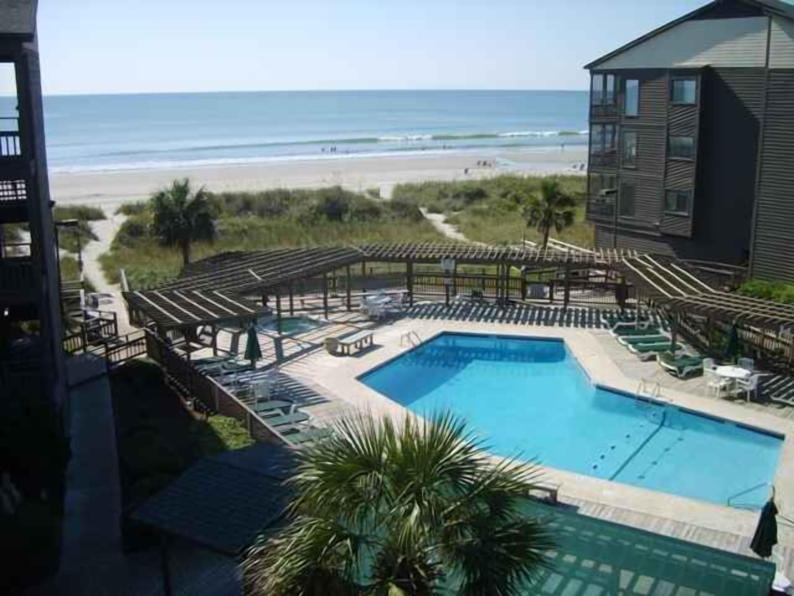 Great Location! Charming, Family-Friendly Condo with OceanView!