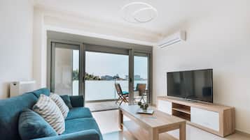 Departamento, 2 habitaciones | Sala de estar | Smart TV y Netflix