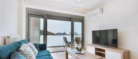 Appartement, 2 chambres | Salle de séjour | Téléviseur connecté, Netflix