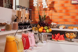 Free daily buffet breakfast
