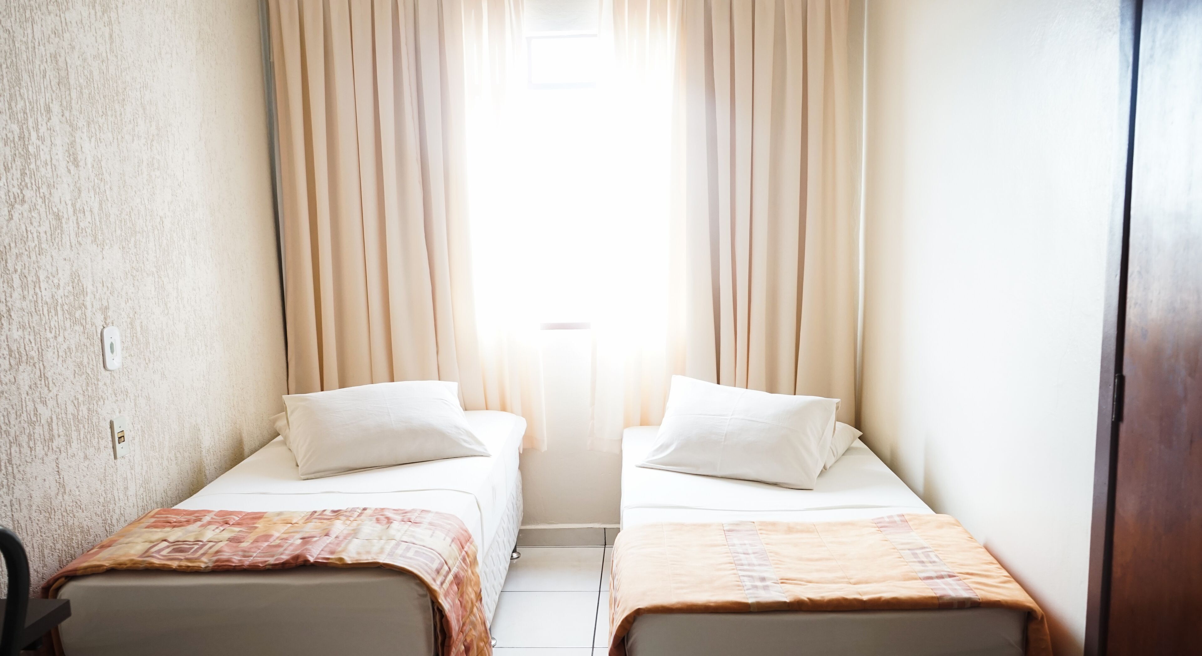 Cortinas blackout y wifi gratis 