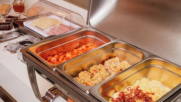 Colazione a buffet inclusa, servita tutte le mattine