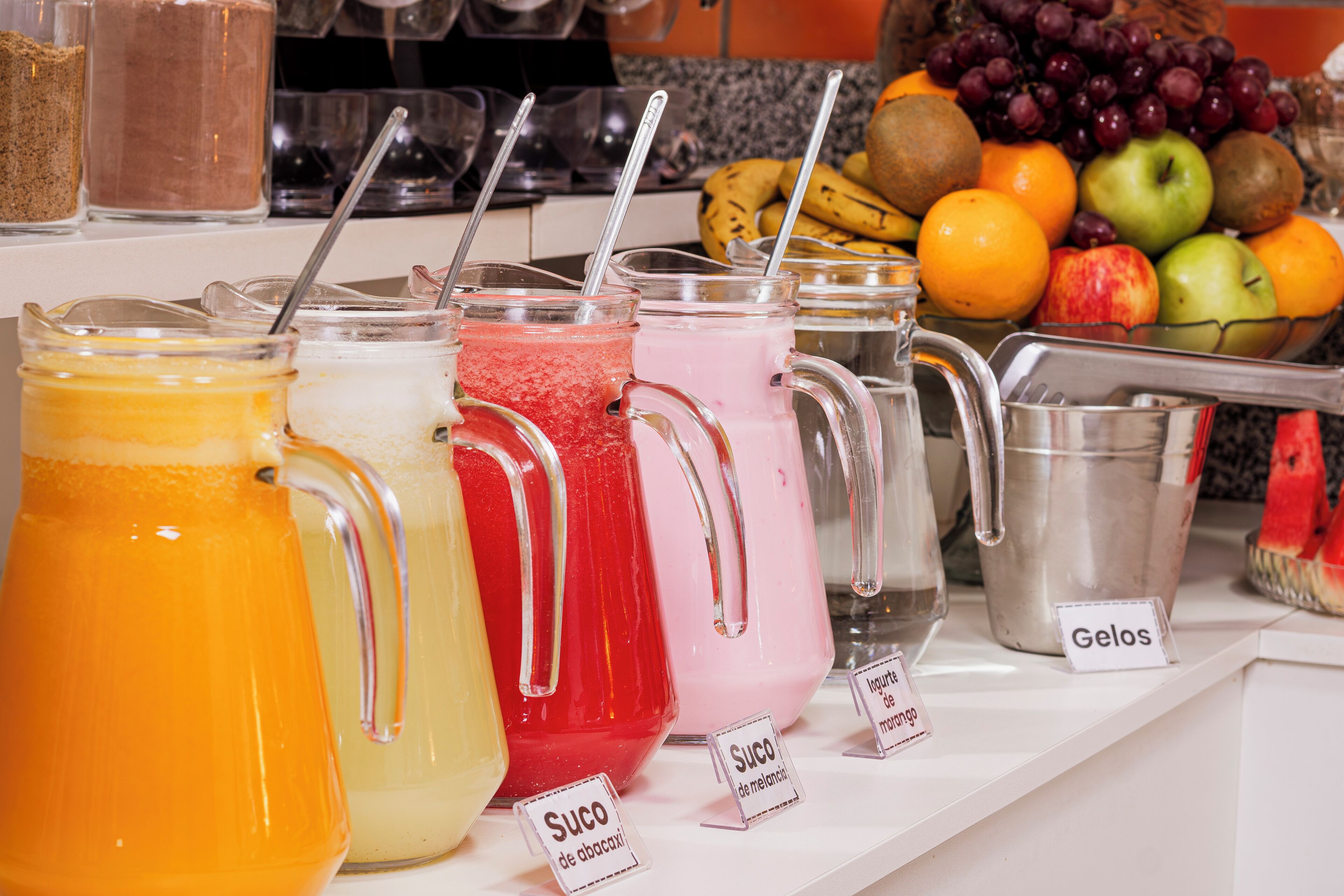 Colazione a buffet inclusa, servita tutte le mattine 