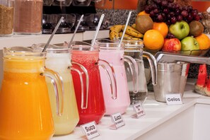 Free daily buffet breakfast - Rosa's Hotel (Toledo)