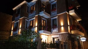 Majoituspaikan julkisivu