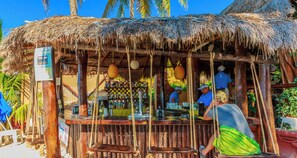 Bar (on property) - Deluxe Beachfront Ground Floor Apartment # 6 Nautibeach (Isla Mujeres)