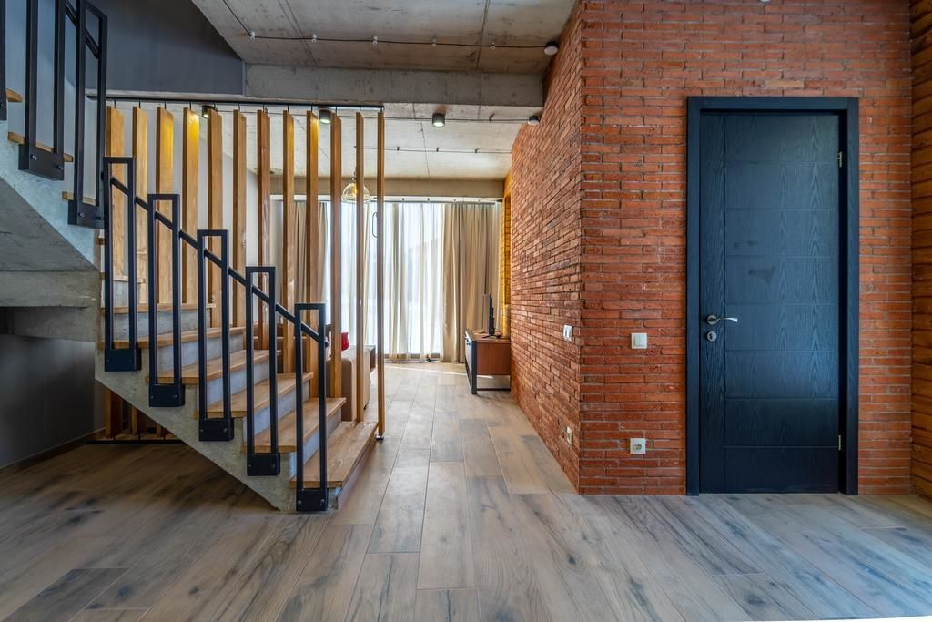 Desk, soundproofing, iron/ironing board, free WiFi