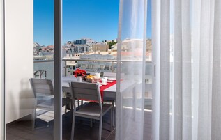 Apartment, 1 Bedroom, Terrace, Partial Ocean View (2) | Balcony