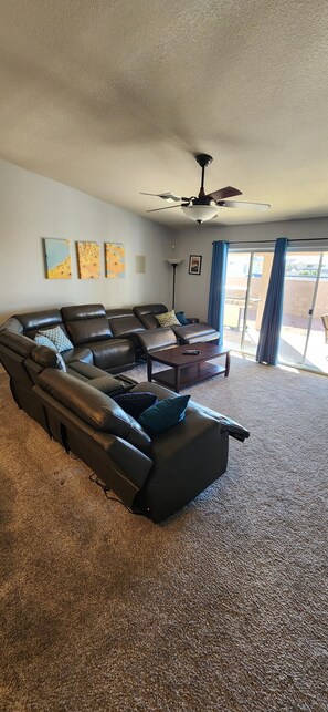 Smart TV, DVD player, stereo