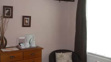 Family Room (2 Adults + 1 Child) | Free WiFi