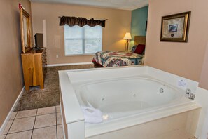 Condo, Plusieurs lits (Bear Crossing 203) | 2 chambres, fer et planche à repasser, accès au Wi-Fi (inclus)