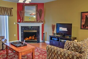 Condo, Multiple Beds (Bear Crossing 302) | Living area | Flat-screen TV, DVD player - Bear Crossing 302 (Pigeon Forge)