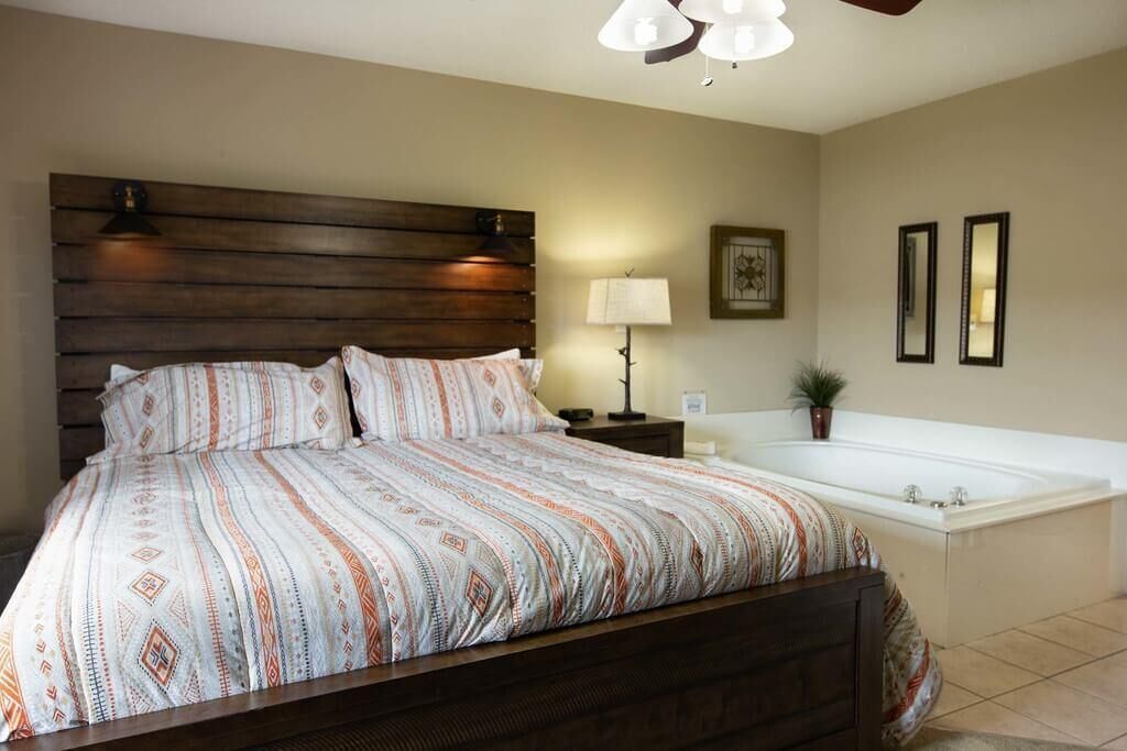 2 عدّة غرف نوم ومكواة/لوح كي وواي فاي مجانًا