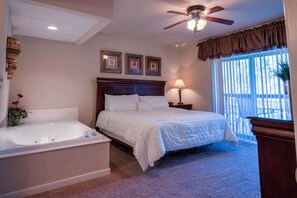 Apartamento, varias camas (Cedar Lodge 201) | Bañera de hidromasaje cubierta