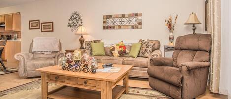 Condo, Multiple Beds (Cedar Lodge 202) | Living room | Fireplace