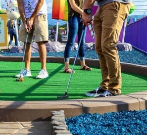 Apartment, Mehrere Betten (Cedar Lodge 202) | Golf