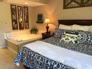 Condo, Multiple Beds (Cedar Lodge 301) | 3 bedrooms, iron/ironing board, free WiFi, bed sheets