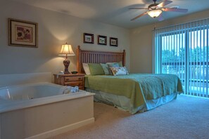 House, Multiple Beds (Cedar Lodge 701) | 3 bedrooms, premium bedding, iron/ironing board, free WiFi - Cedar Lodge 701 (Pigeon Forge)