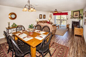 Condo, Multiple Beds (Cedar Lodge 704) | Living area