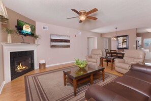 Condo, Multiple Beds (Cedar Lodge 504) | Living area