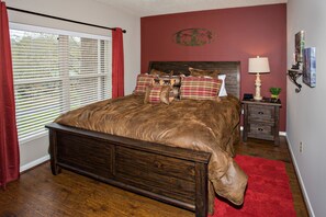 Condo, Multiple Beds (Cedar Lodge 401) | 3 bedrooms, iron/ironing board, free WiFi, bed sheets