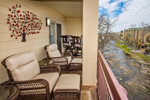 Condo, Multiple Beds (Cedar Lodge 401) | Balcony