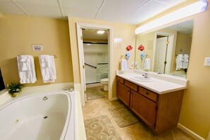 Condo, Multiple Beds (Whispering Pines 233) | Bathroom - Whispering Pines 233 (Pigeon Forge)