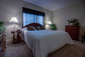 2 bedrooms, iron/ironing board, free WiFi, bed sheets - Whispering Pines 243 (Pigeon Forge)