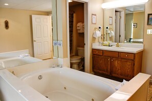 Condo, Multiple Beds (Whispering Pines 324) | Bathroom - Whispering Pines 324 (Pigeon Forge)
