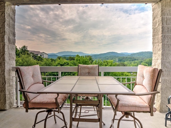 Appart'hĂŽtel, plusieurs lits (Whispering Pines 441) | Balcon