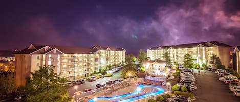 公寓客房, 多張床 (Whispering Pines 413HC) | 陽台景觀