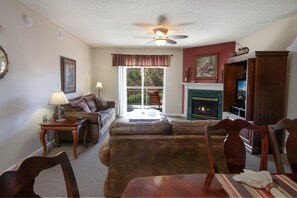 Condo, Multiple Beds (Whispering Pines 513) | Living room