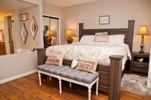 Condo, Multiple Beds (Whispering Pines 422) | 2 bedrooms, iron/ironing board, free WiFi - Whispering Pines 422 (Pigeon Forge)
