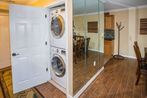 Condo, Multiple Beds (Whispering Pines 552) | Laundry