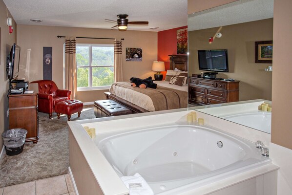 Condo, Multiple Beds (Whispering Pines 552) | Jetted tub