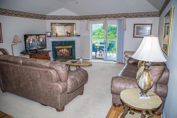 Condo, Multiple Beds (Whispering Pines 554) | Living area