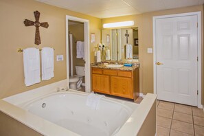 Condo, Multiple Beds (Whispering Pines 624) | Deep-soaking bathtub - Whispering Pines 624 (Pigeon Forge)