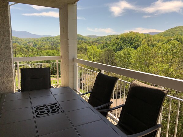 Appartement, meerdere bedden (Whispering Pines 644) | Balkon